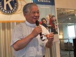 ���j�[�N�ȃX�s�[�`�Ŋ��t�̉������Ƃ������d���O����